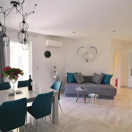Two Angels With Swimming Pool, - Opatija Holiday home Ika