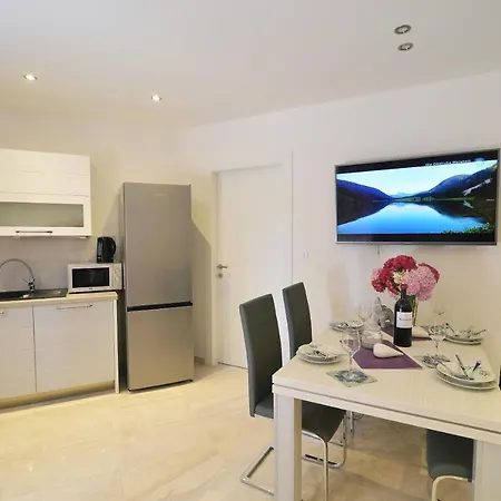 Holiday home Two Angels With Swimming Pool, - Opatija