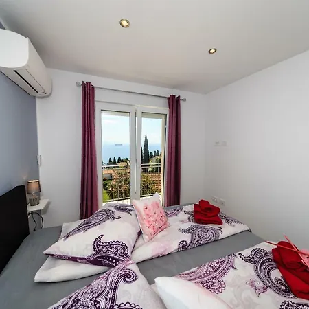 Two Angels With Swimming Pool, - Opatija Holiday home *